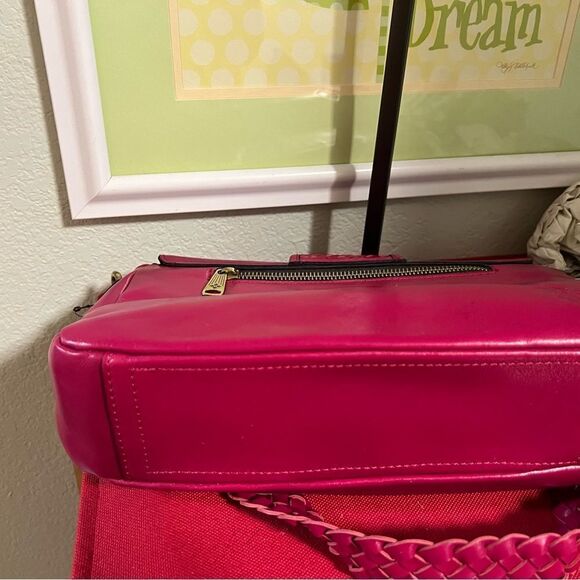 NWT Patricia Nash Fuchsia Elba Flap Convertible Crossbody Distressed Leather - Picture 12 of 13